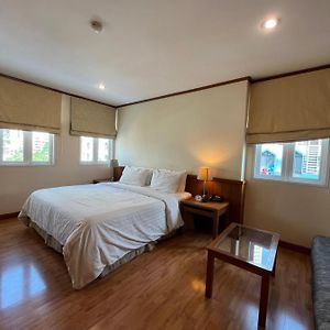 Jhouse Thonglor