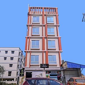 Collection O New Avro Hotel Near Eco Park